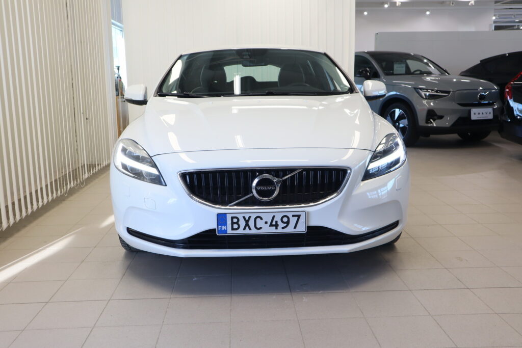 Volvo V40, image 2