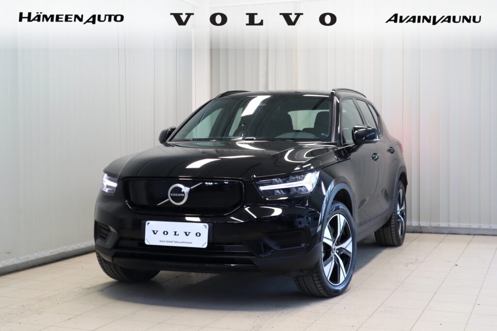 Volvo XC40, image 1