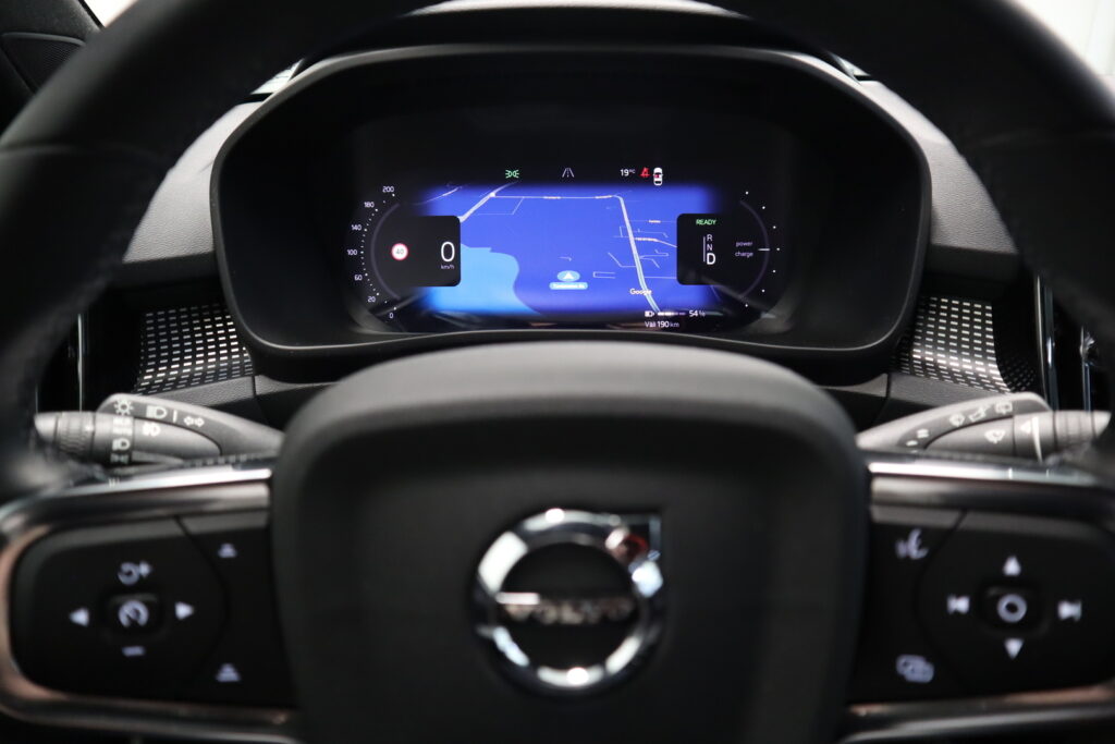 Volvo XC40, image 12