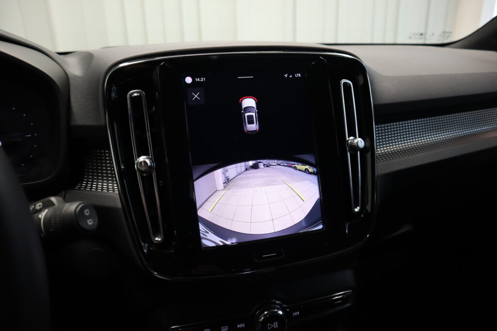 Volvo XC40, image 16