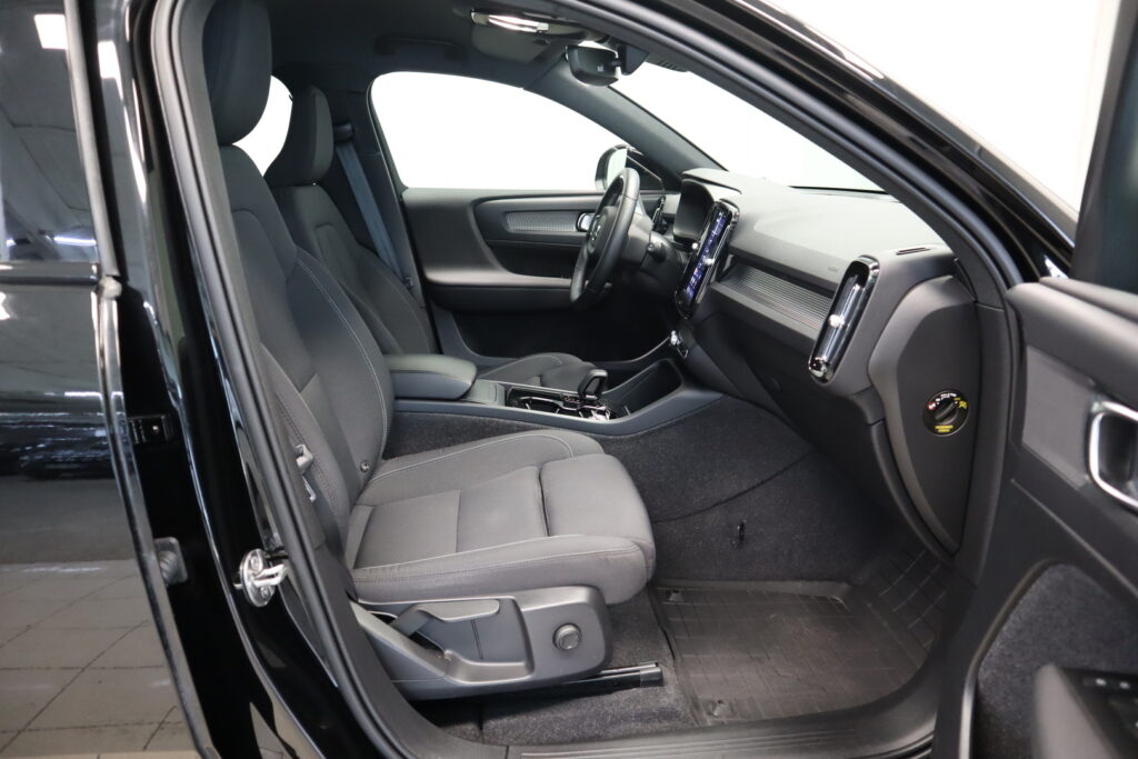 Volvo XC40, image 20