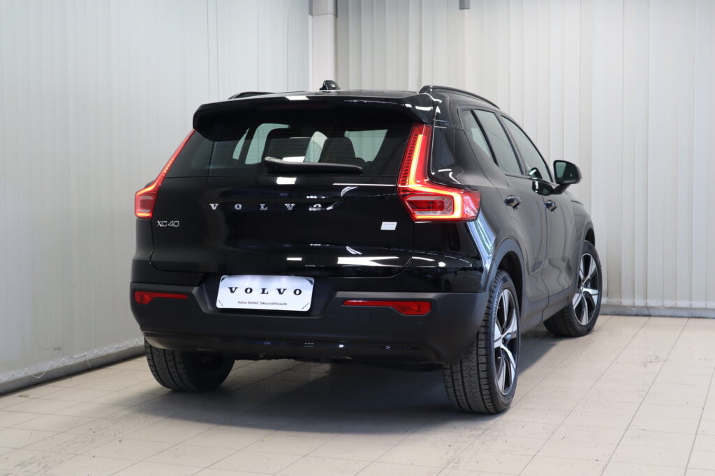 Volvo XC40, image 8