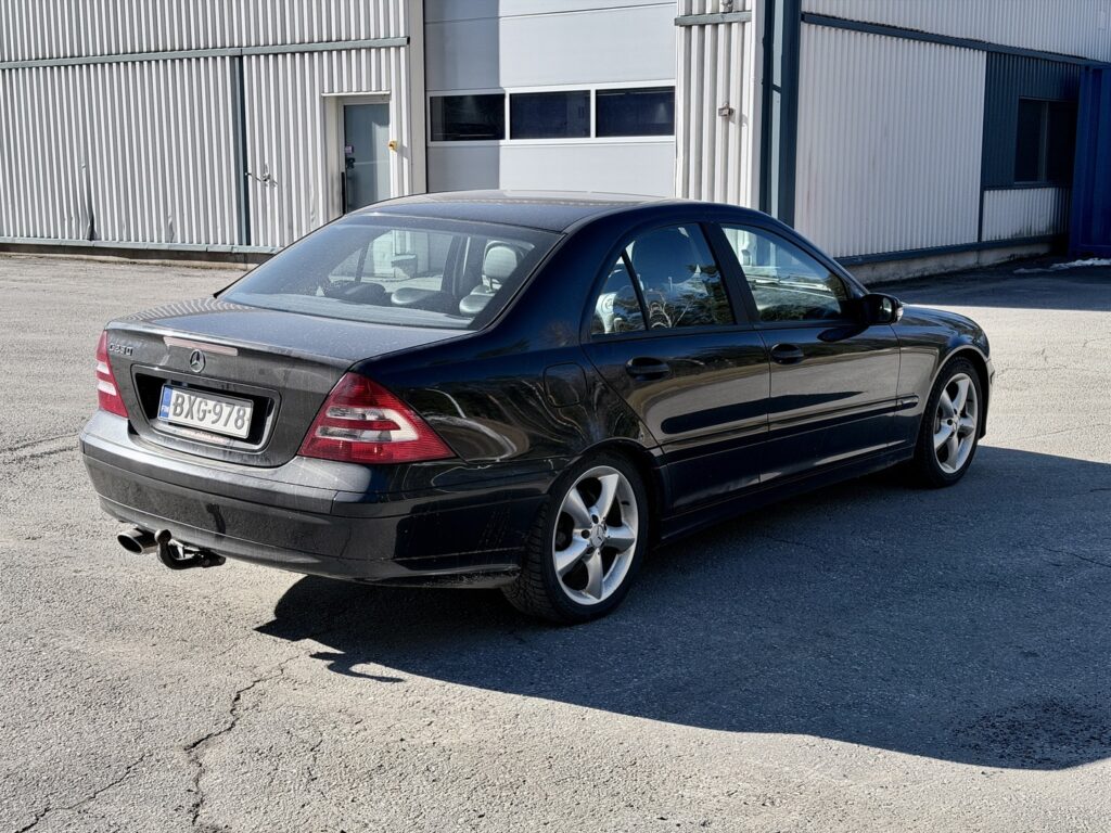 Mercedes-Benz C, image 2