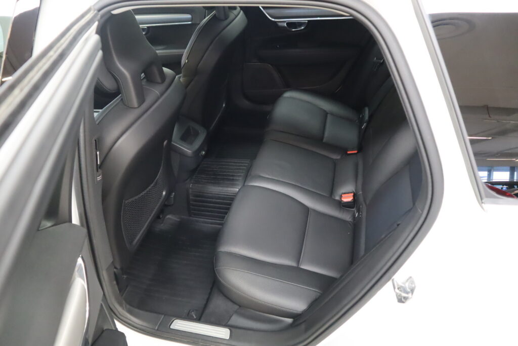 Volvo V90, image 11
