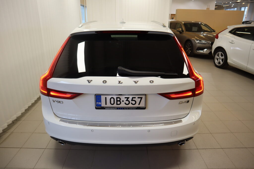 Volvo V90, image 6