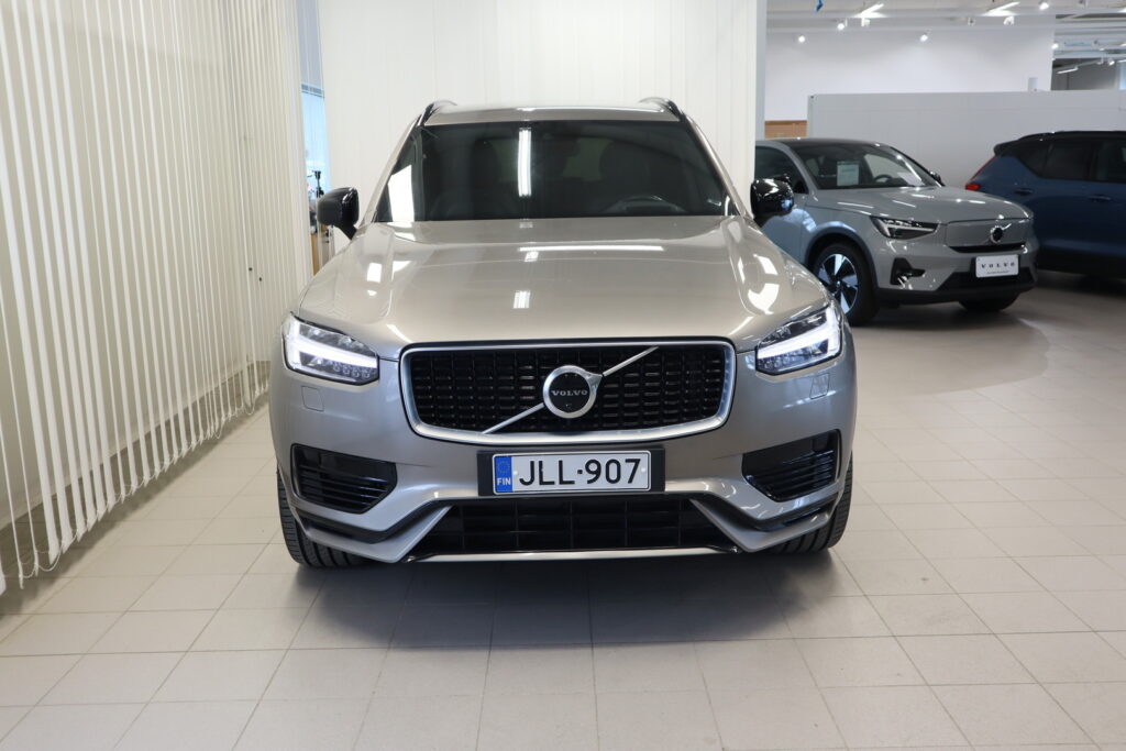 Volvo XC90, image 2
