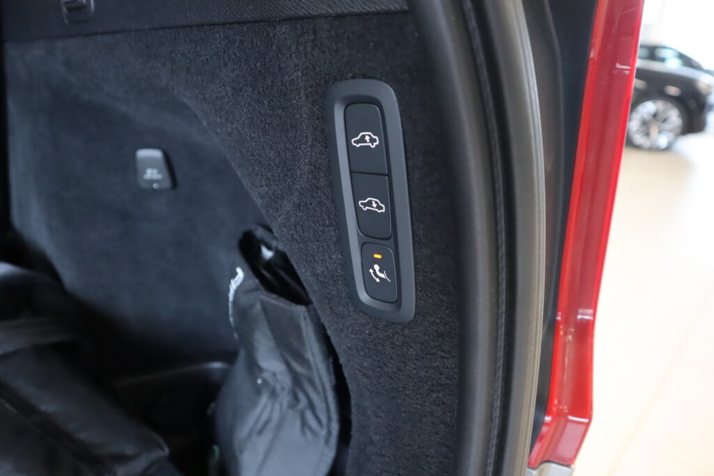 Volvo XC90, image 25