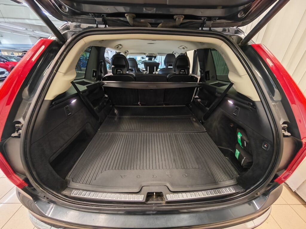 Volvo XC90, image 23