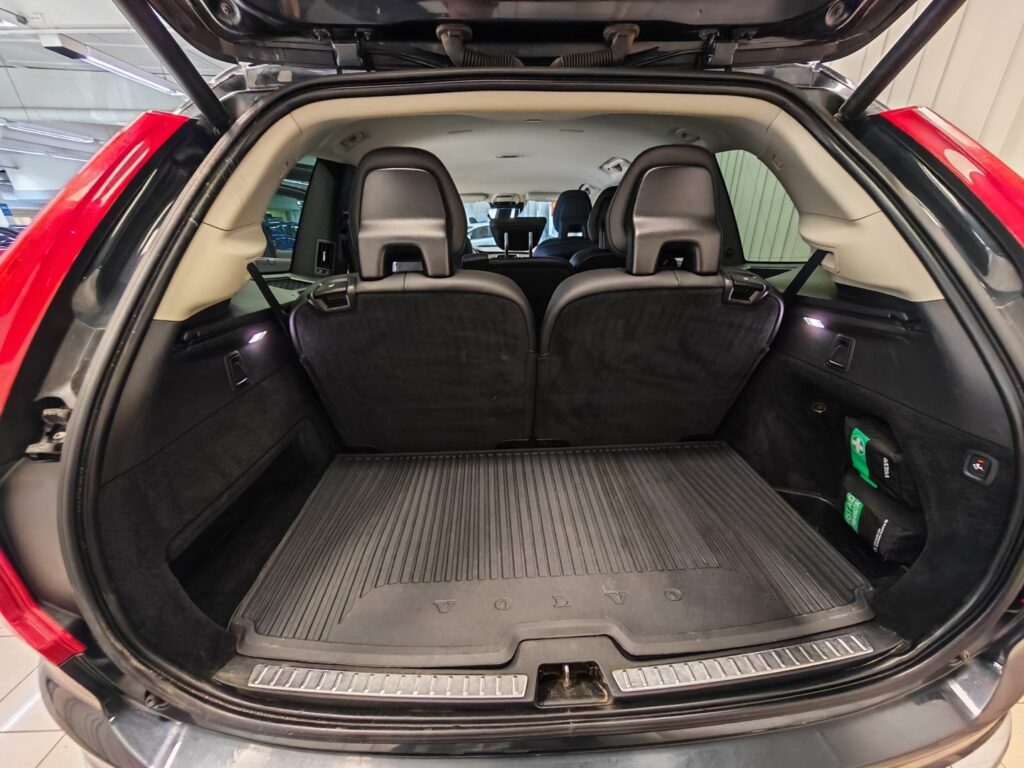 Volvo XC90, image 24