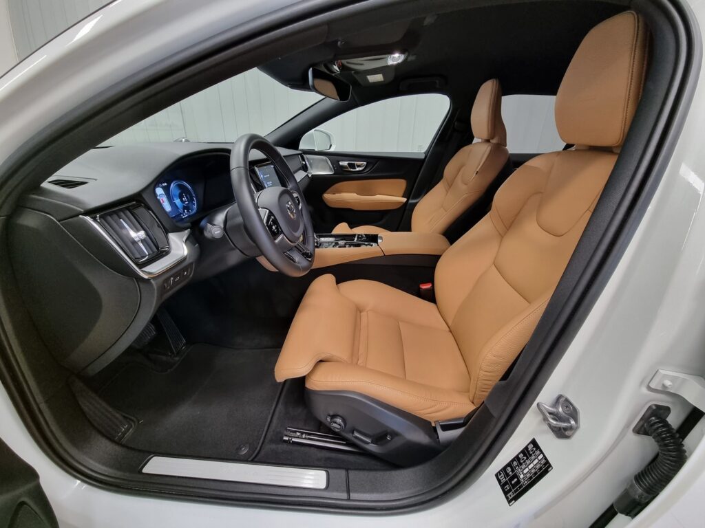 Volvo V60, image 5