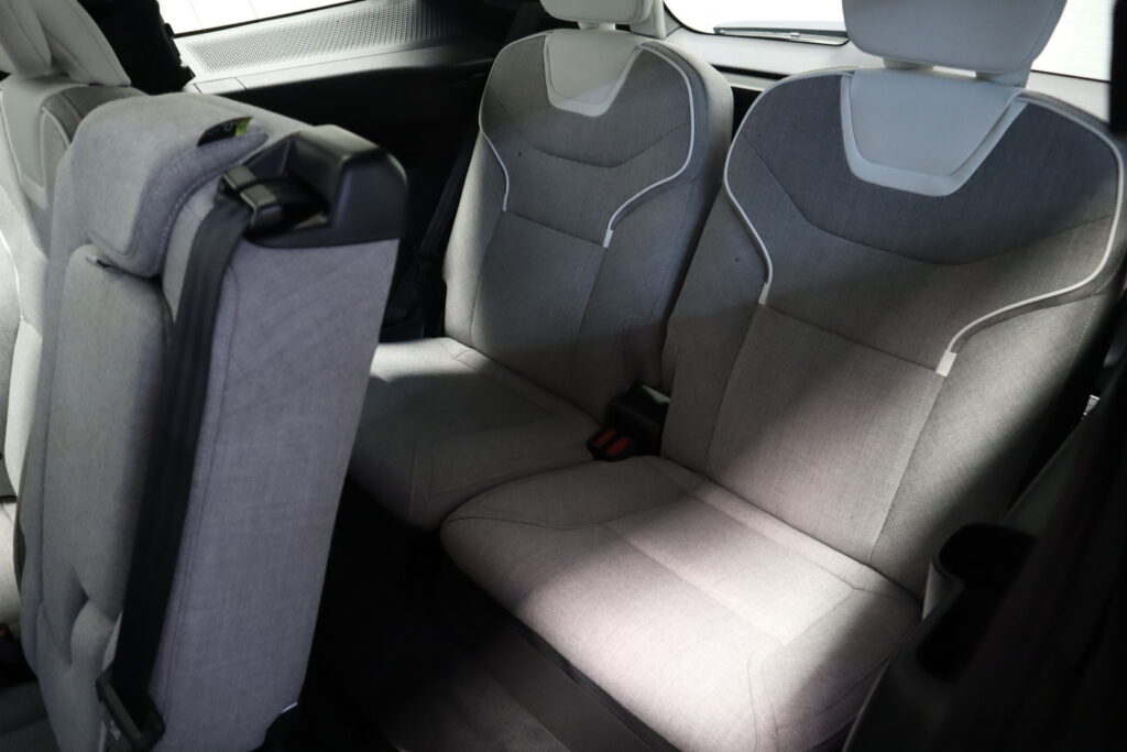 Volvo EX90, image 10