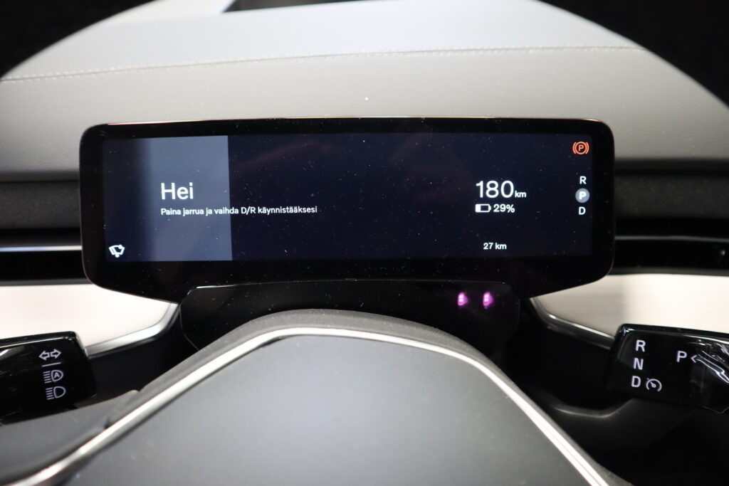 Volvo EX90, image 15