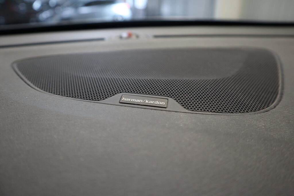 Volvo V60 Cross Country, image 6