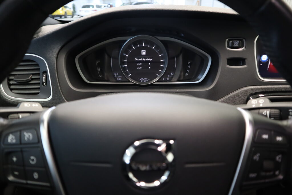 Volvo V40, image 11