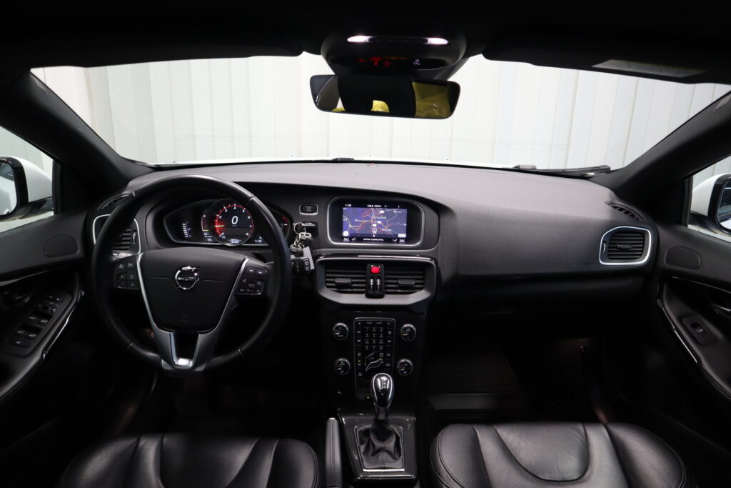 Volvo V40, image 19