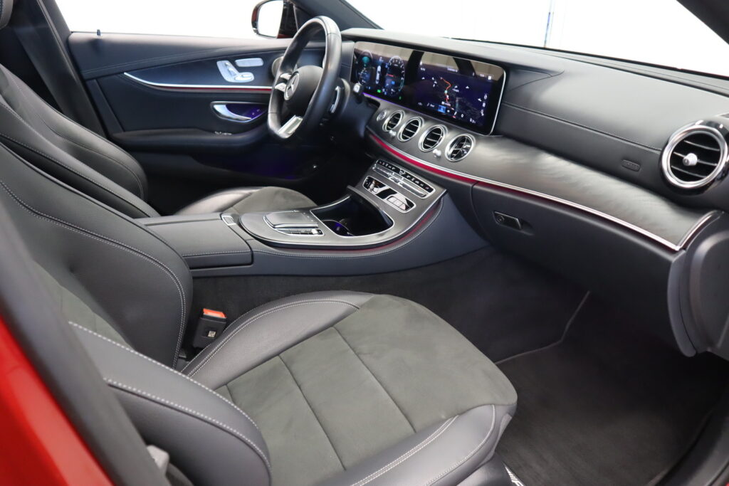 Mercedes-Benz E, image 10