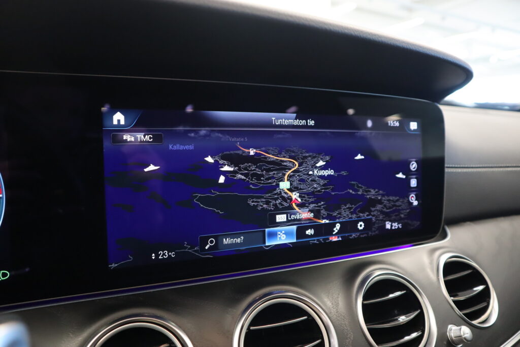 Mercedes-Benz E, image 14