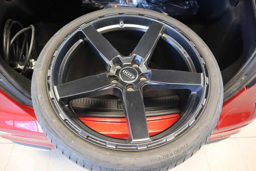 Mercedes-Benz E, image 20