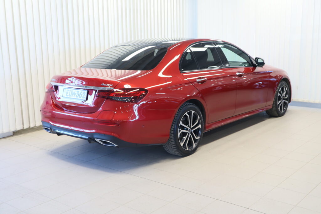 Mercedes-Benz E, image 4