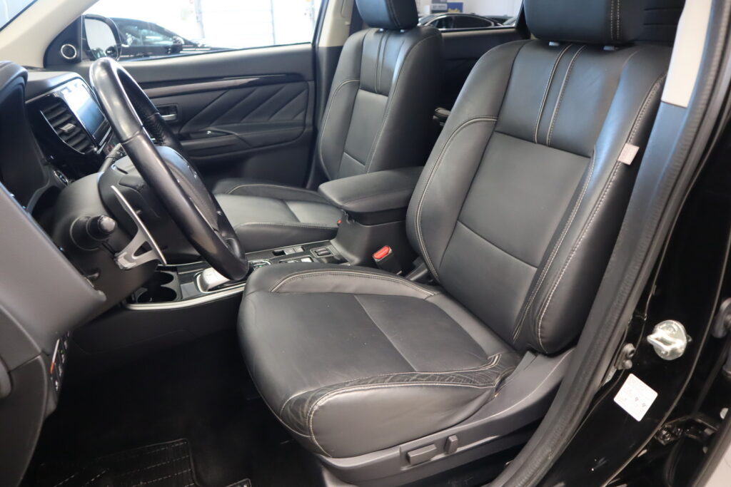 Mitsubishi Outlander PHEV, image 9