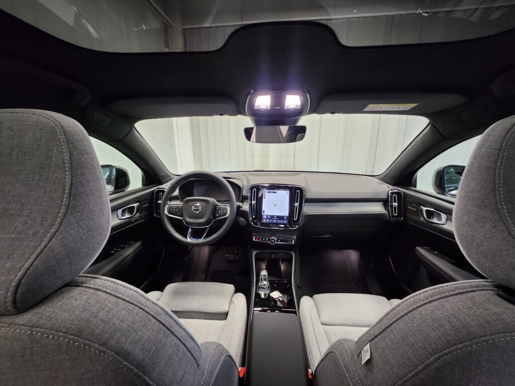 Volvo EC40, image 10