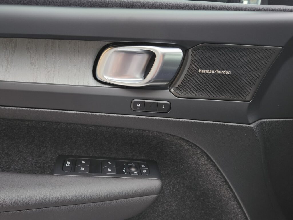 Volvo EC40, image 16