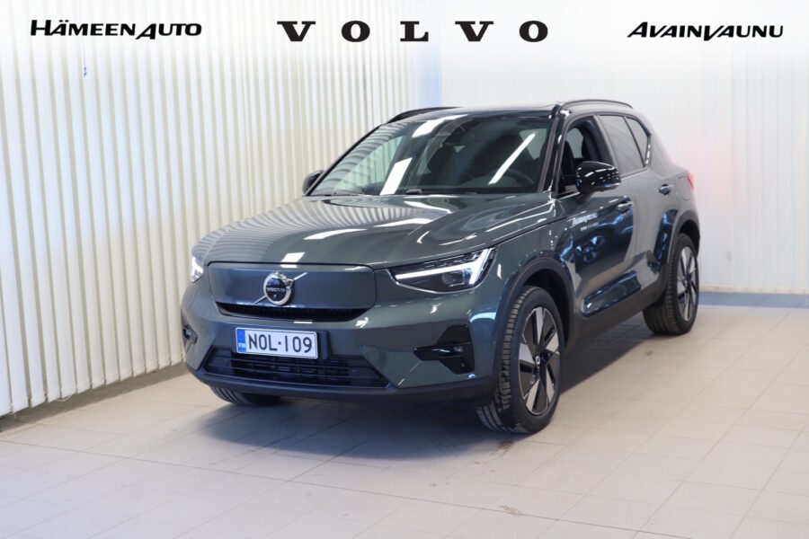Volvo EX40, image 1