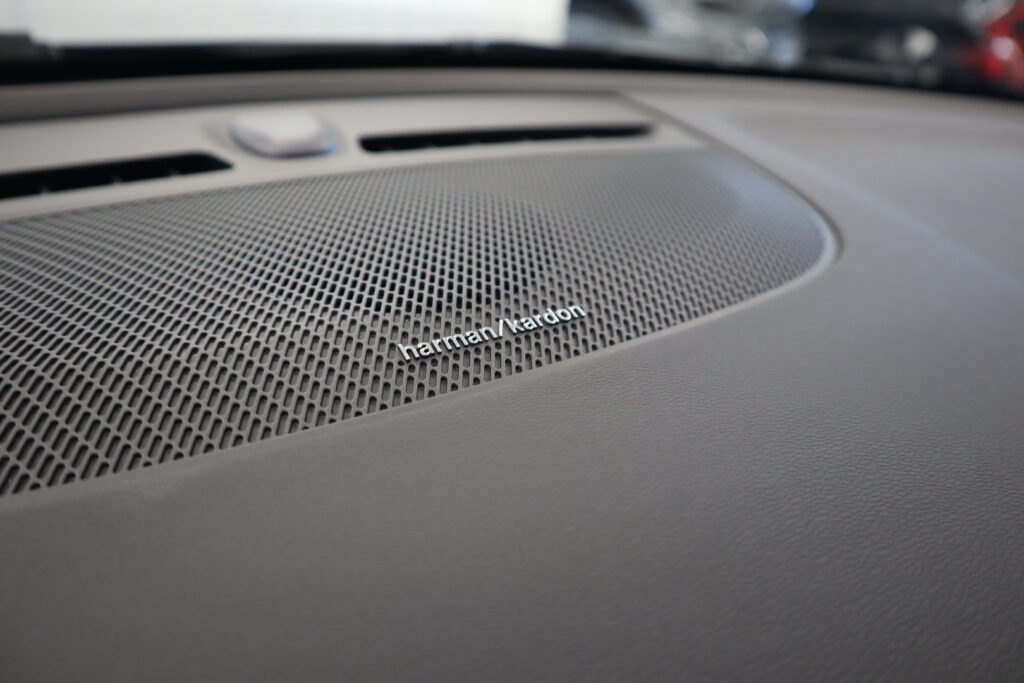 Volvo EX40, image 16