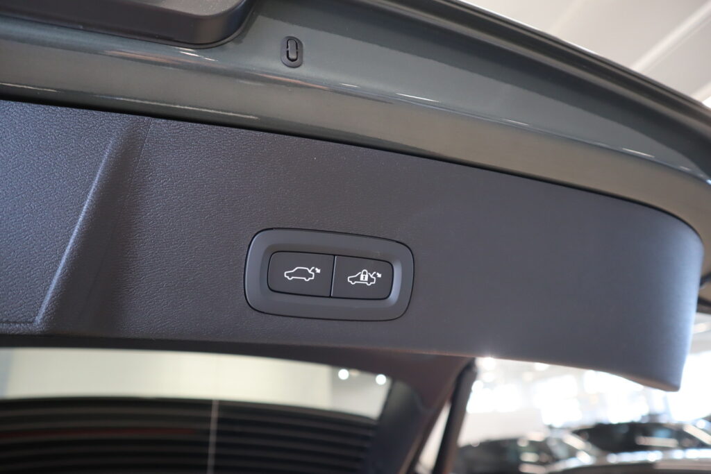 Volvo EX40, image 20