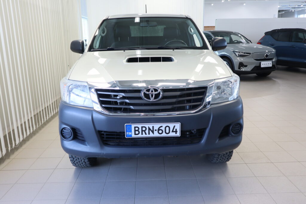 Toyota Hilux, image 2