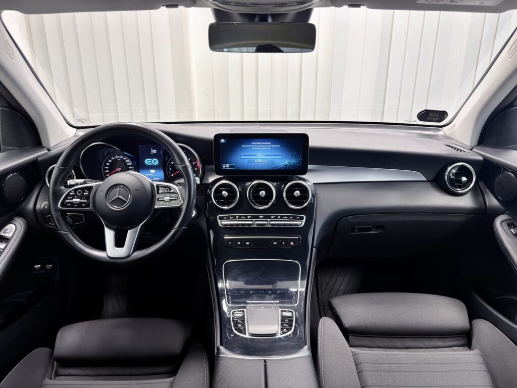 Mercedes-Benz GLC, image 12