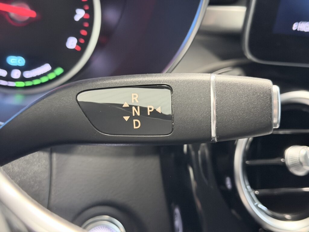 Mercedes-Benz GLC, image 16