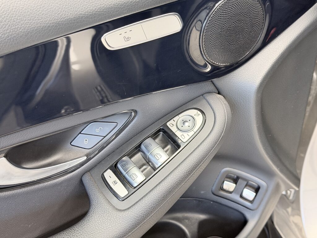 Mercedes-Benz GLC, image 27