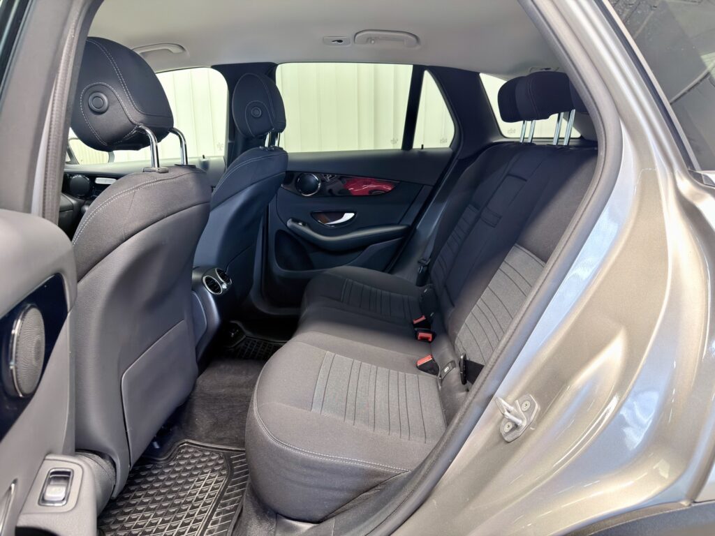 Mercedes-Benz GLC, image 8