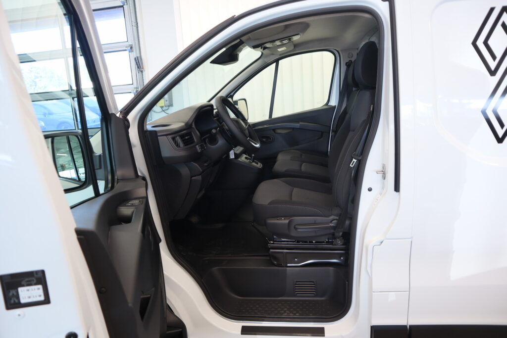 Renault Trafic, image 11