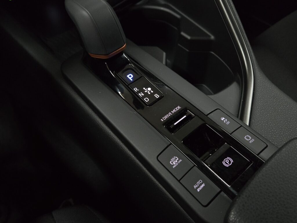 Toyota C-HR, image 17