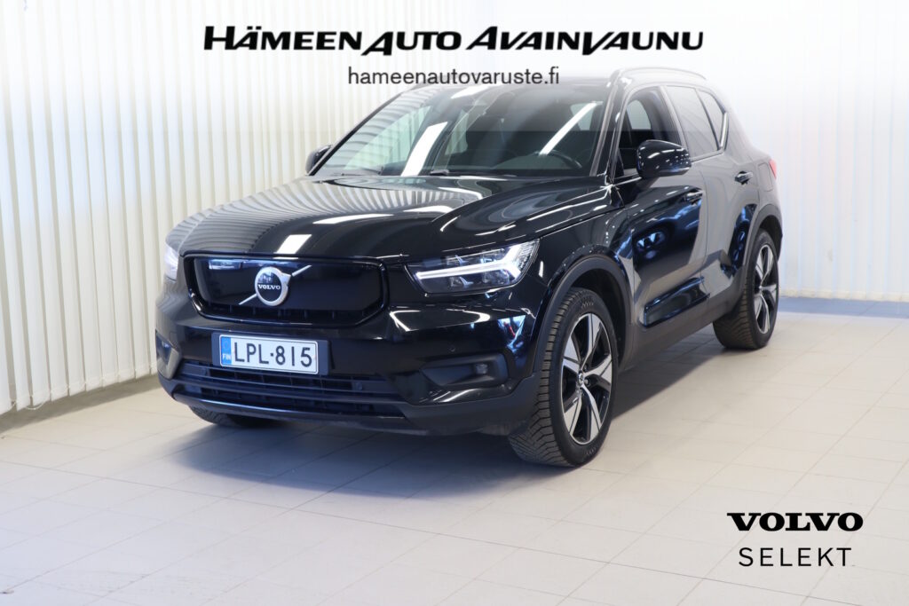 Volvo XC40, image 1