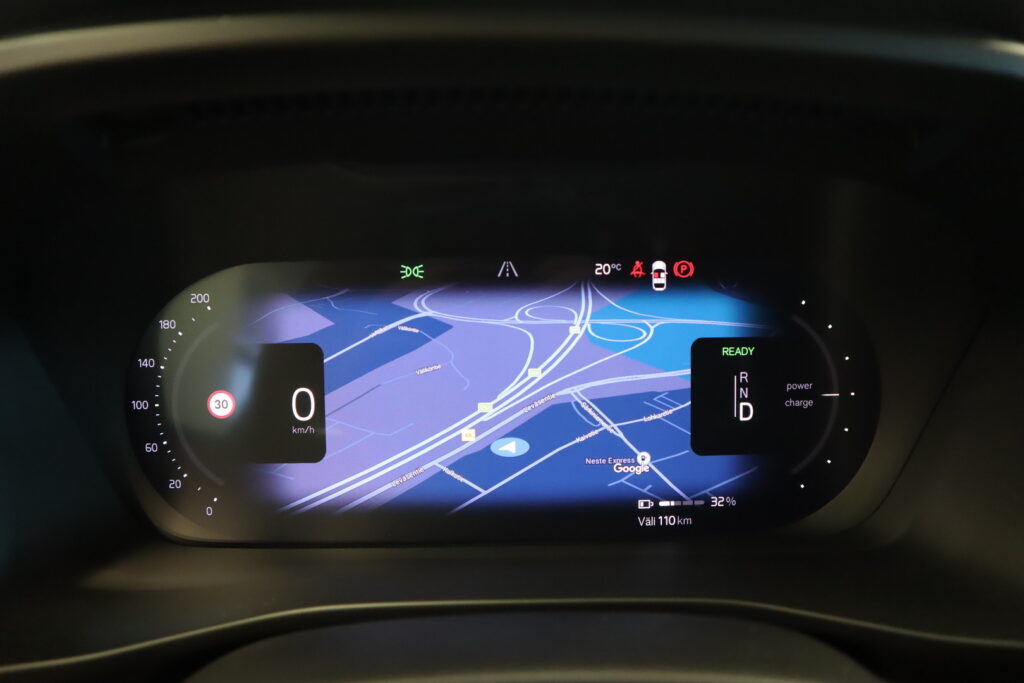 Volvo XC40, image 13