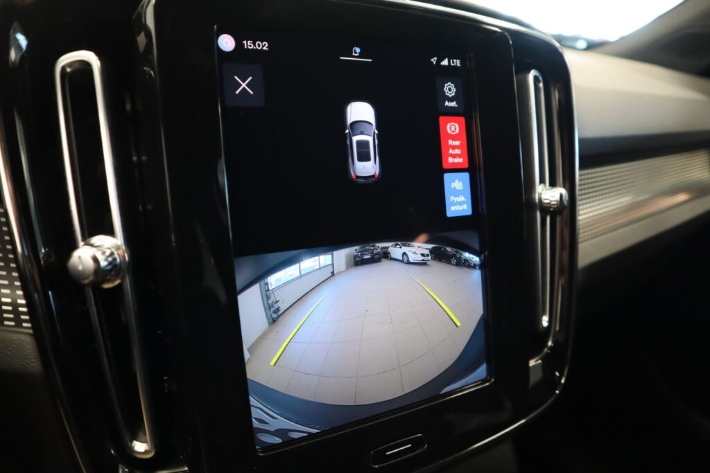 Volvo XC40, image 14