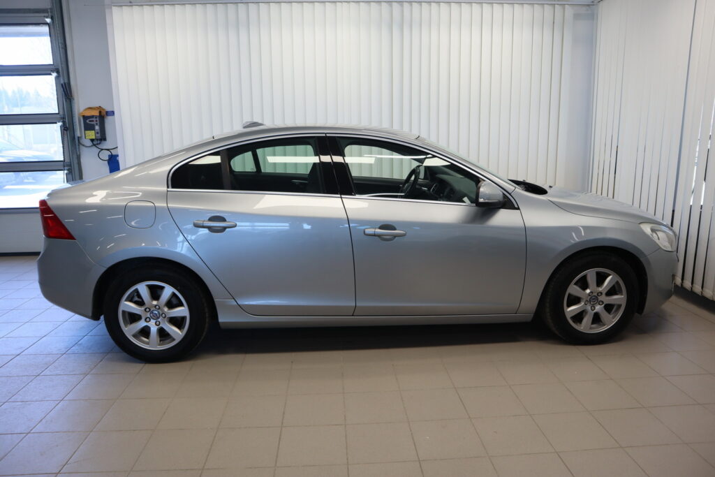 Volvo S60, image 7