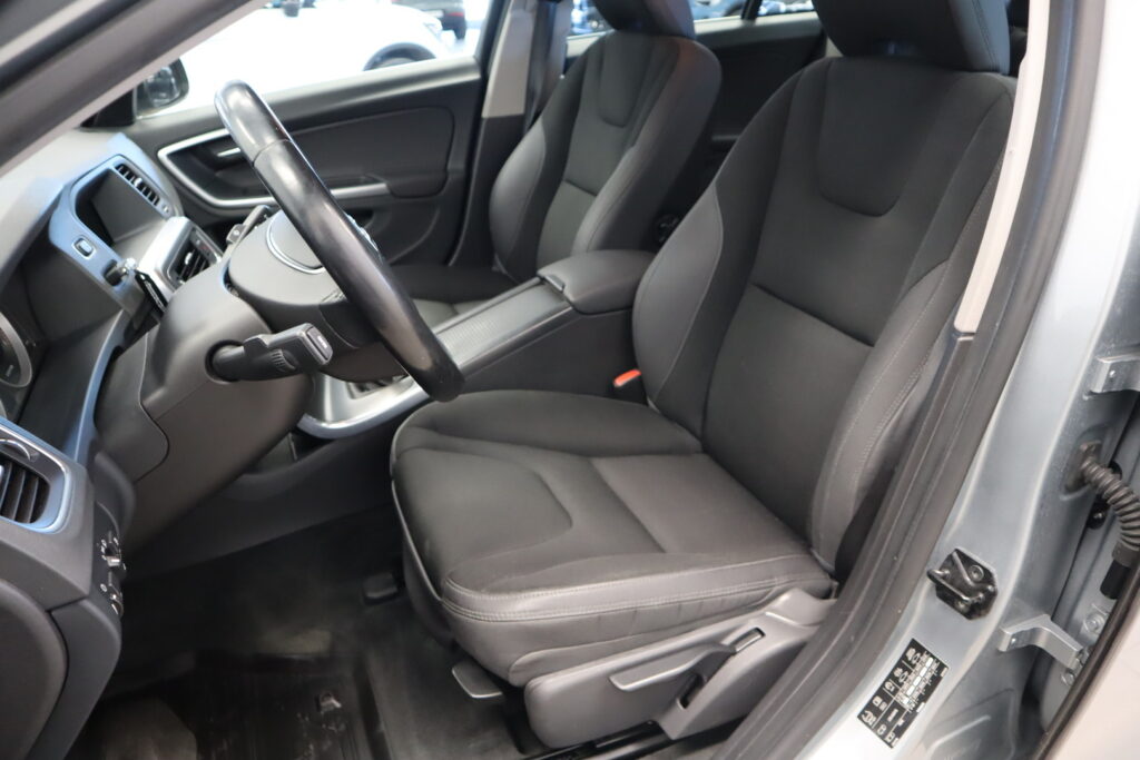 Volvo S60, image 9