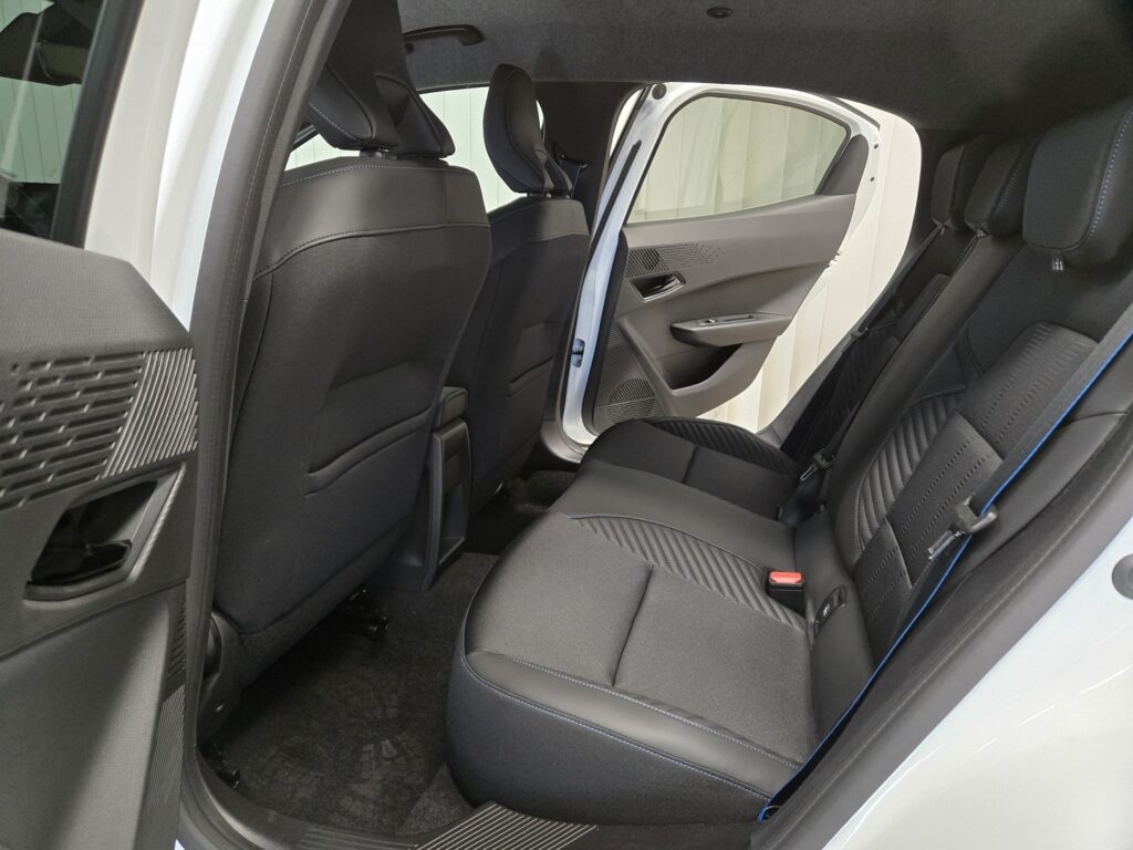 Renault Clio, image 8