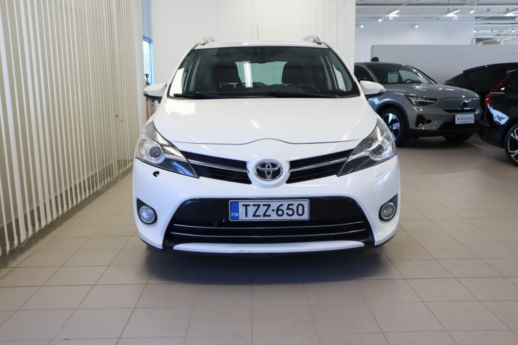 Toyota Verso, image 2
