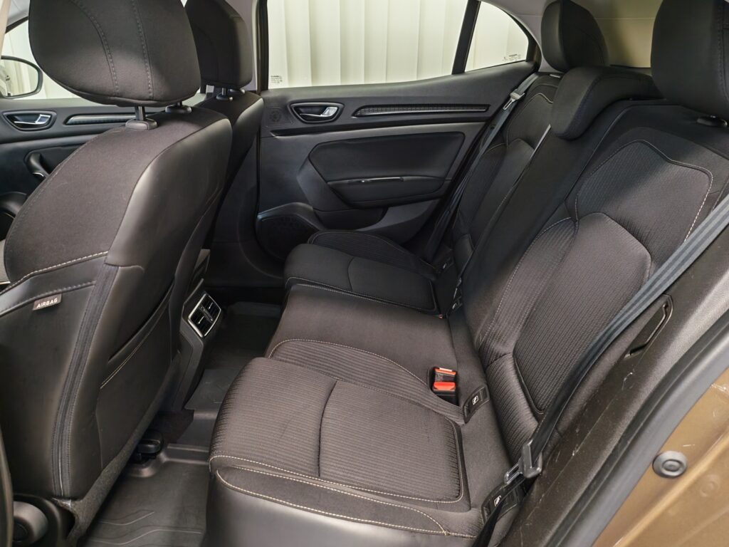 Renault Megane, image 12