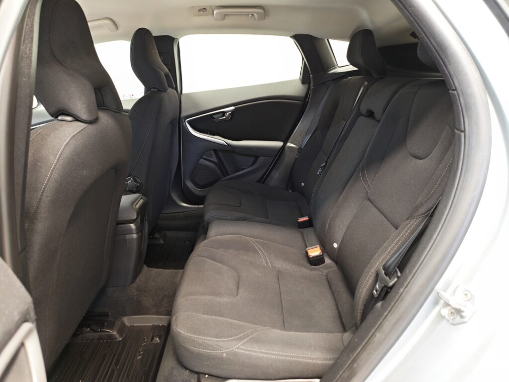 Volvo V40, image 11
