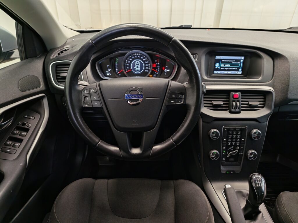 Volvo V40, image 7