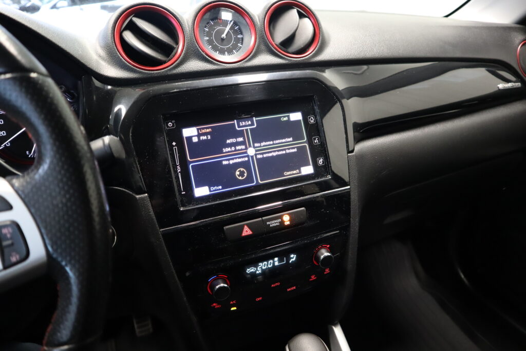 Suzuki Vitara, image 14