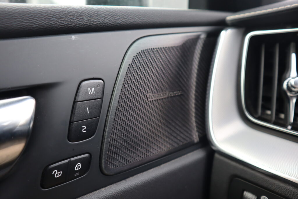 Volvo XC60, image 10