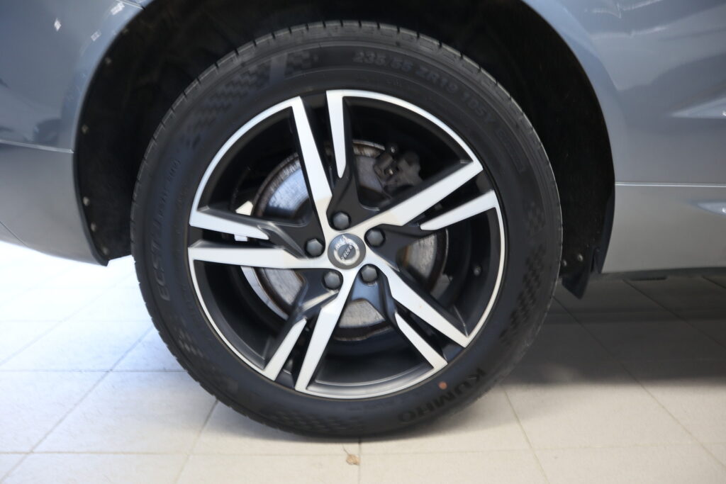 Volvo XC60, image 28