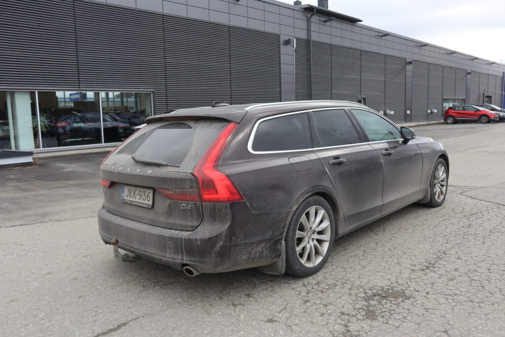 Volvo V90, image 2
